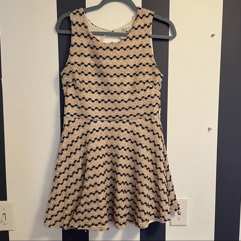 Cream/Navy Skater Dress